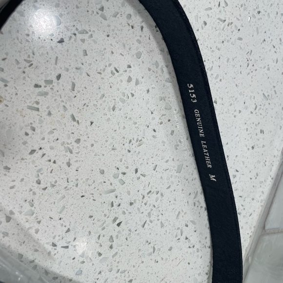 Most Wanted Black Leather Tooled Belt Round Turquoise Stone Buckle NEW Medium - Picture 9 of 10